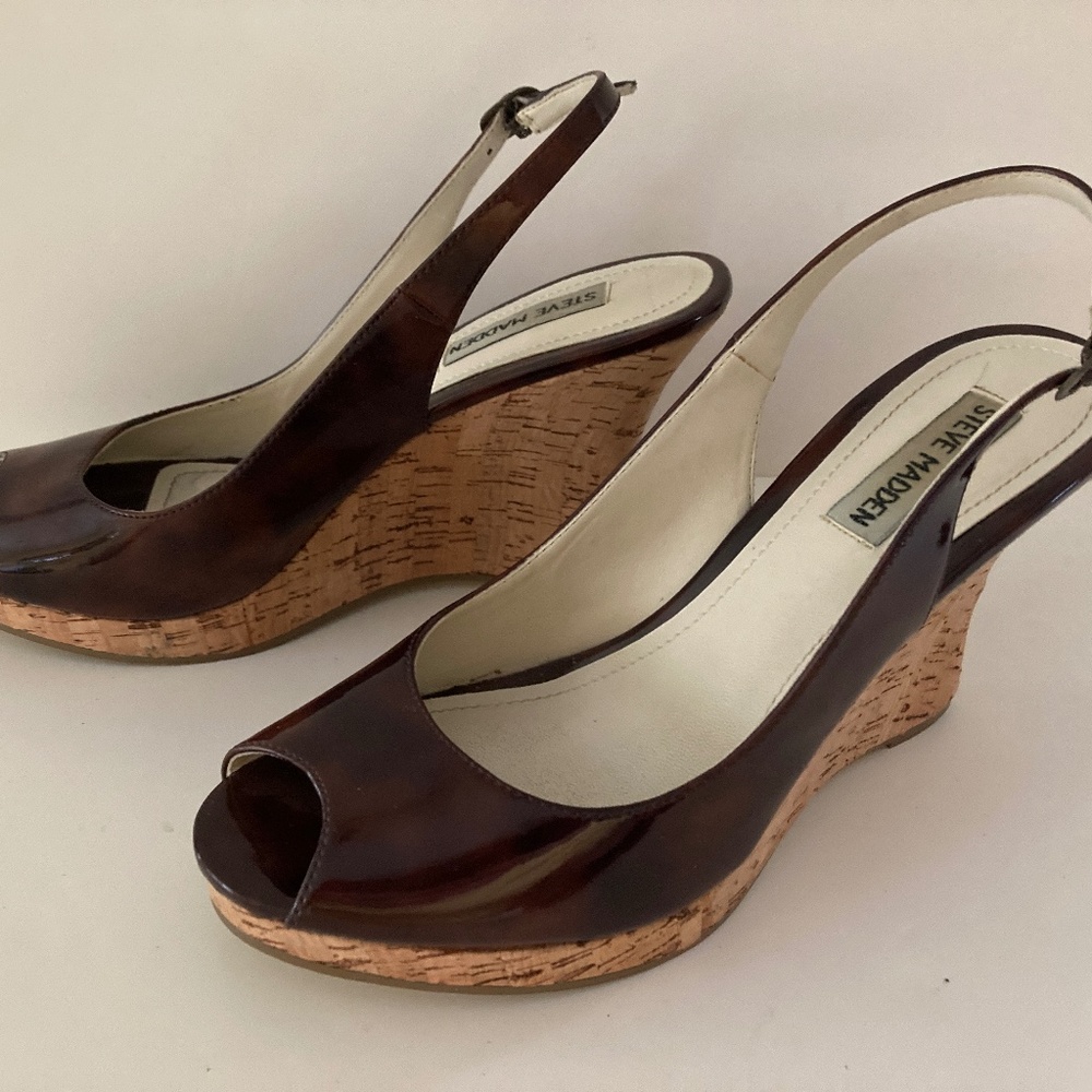 Steve Madden Coppery Brown Wedge Sandals/8 1/2/EXCELLENT CONDITION/WORN ONCE!